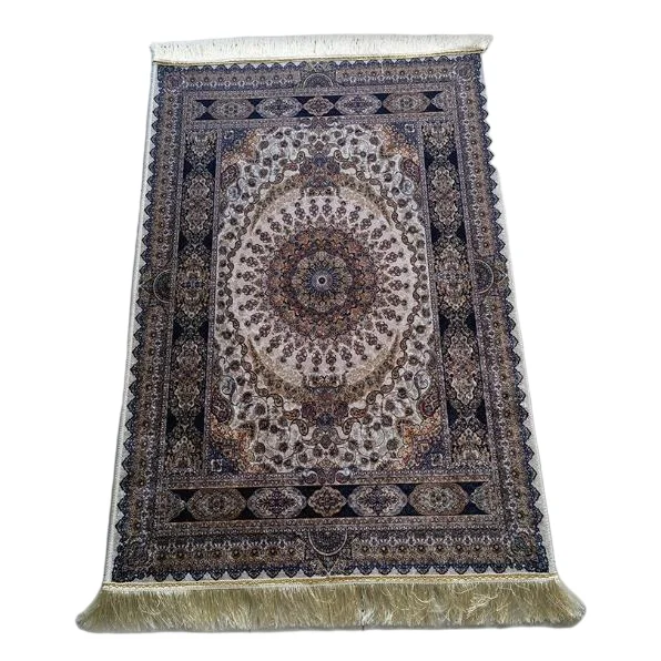 Beige silk Muslim prayer rug with traditional Persian medallion - Zainyunoor wholesale