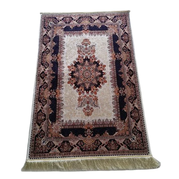Ivory silk Muslim prayer rug with ornate central medallion and fringe - Zainyunoor wholesale